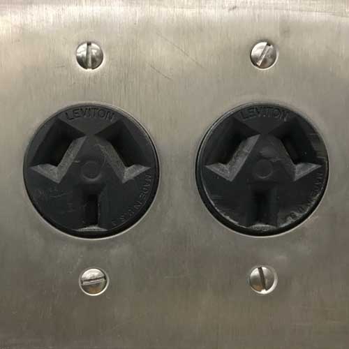 dc plug